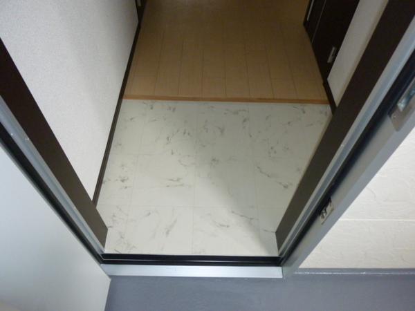 高石市千代田４丁目のハイツ
