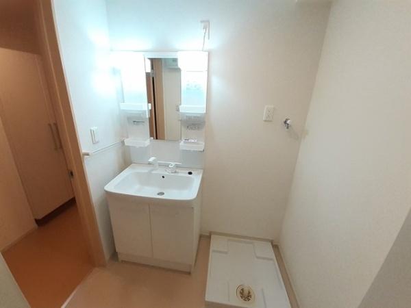 高石市西取石５丁目のアパート