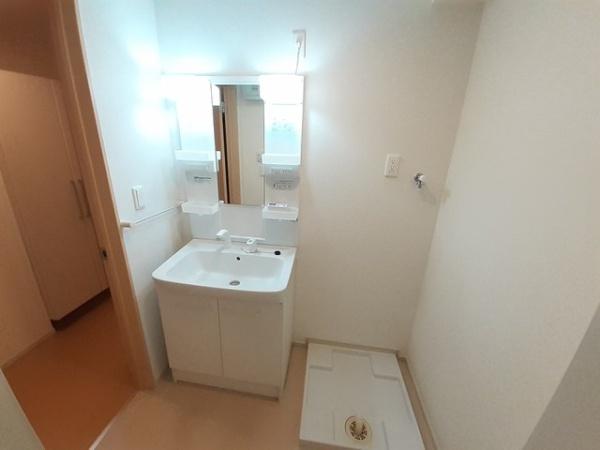高石市西取石５丁目のアパート