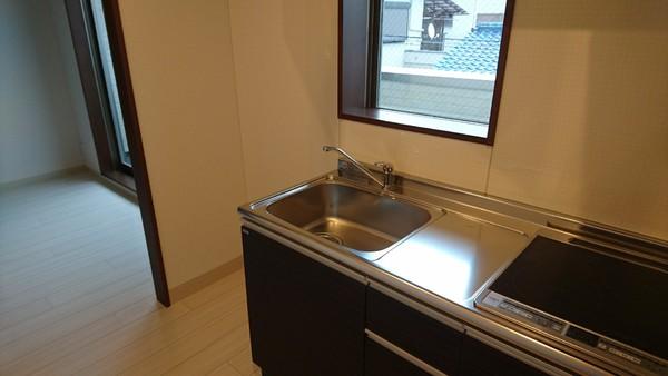 高石市綾園２丁目のハイツ
