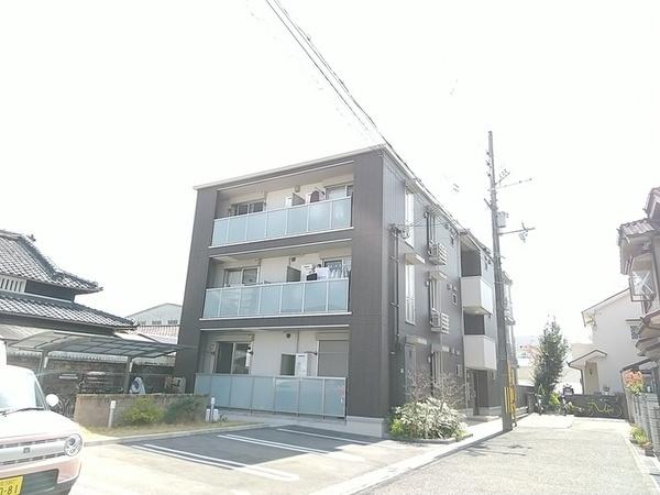 泉大津市旭町のアパート