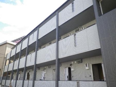 堺市西区鳳西町2丁のアパート
