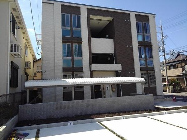 泉大津市高津町のアパート
