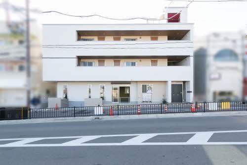 堺市西区鳳東町４丁のマンション