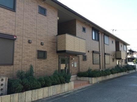 堺市西区浜寺元町１丁のアパート