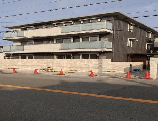 堺市西区浜寺元町３丁のアパート