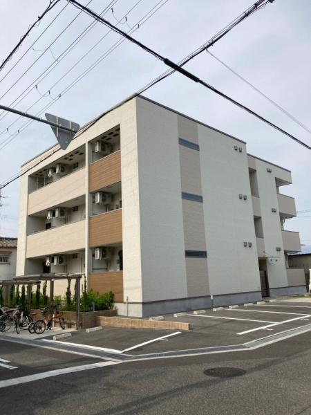 和泉市太町のアパート