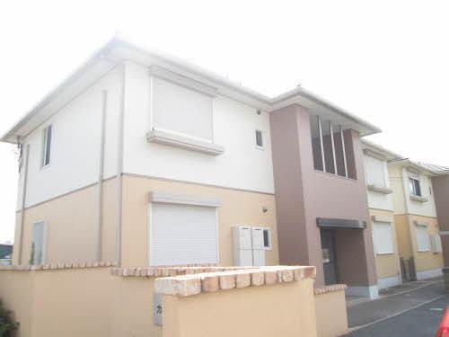堺市西区鳳北町１０丁のアパート