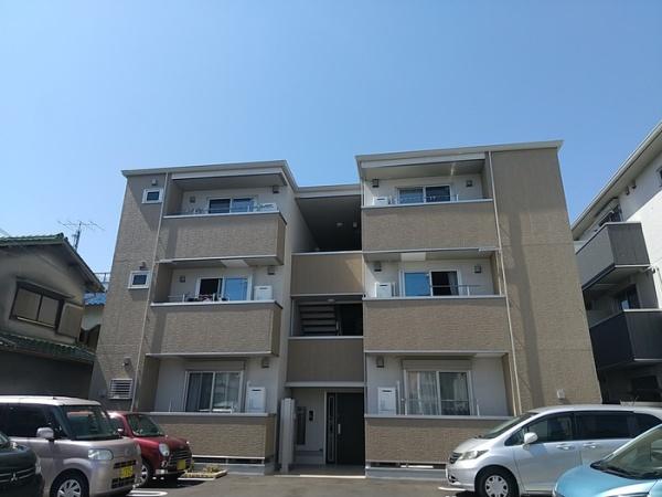 高石市西取石１丁目のアパート