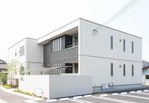 堺市西区鳳南町２丁のアパート