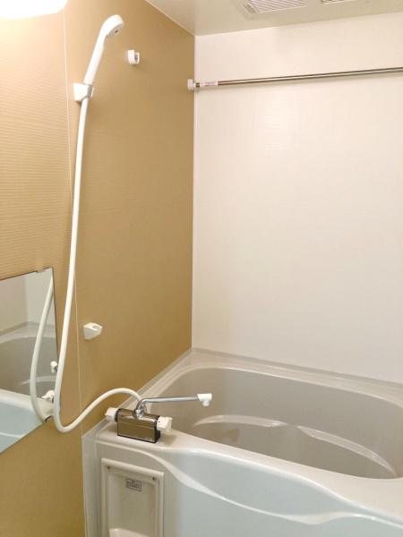 高石市千代田１丁目のアパート