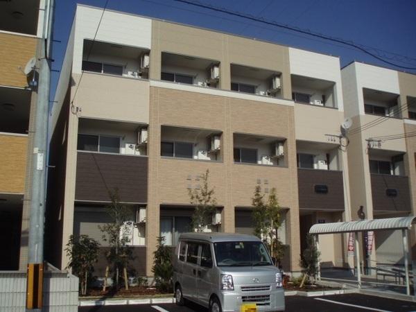 堺市西区鳳東町７丁のアパート