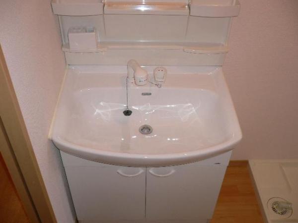 高石市加茂３丁目のテラスハウス