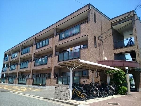 和泉市尾井町1丁目のマンション