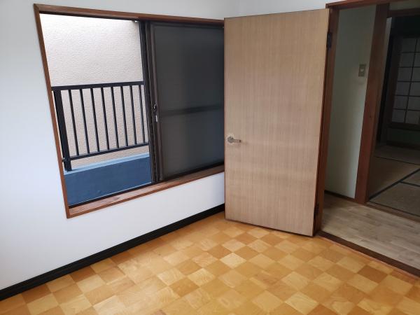 綾園７丁目貸家