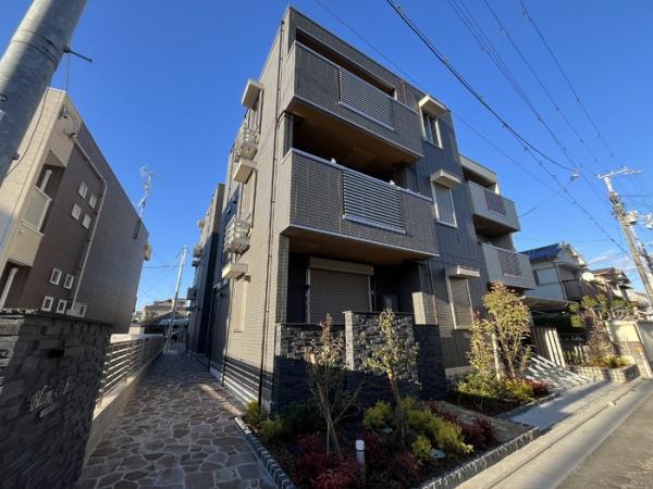 高石市千代田3丁目のアパート