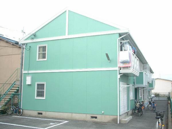 泉大津市二田町３丁目のハイツ