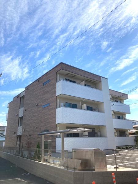 泉大津市式内町のアパート