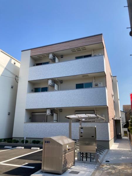 泉大津市式内町のアパート