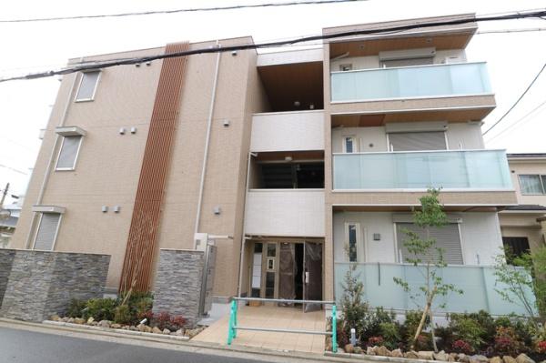 堺市西区鳳北町8丁のアパート