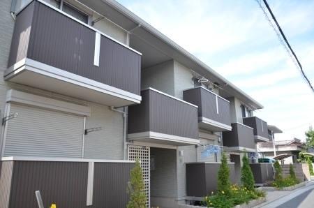 泉大津市東港町のアパート