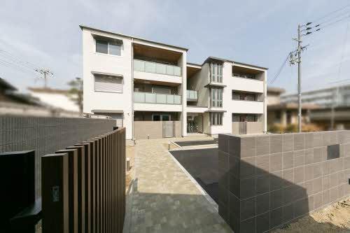 泉大津市池浦町1丁目のマンション