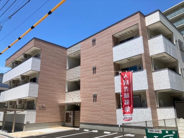 泉大津市田中町のアパート