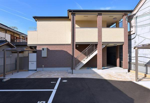 泉大津市田中町のアパート