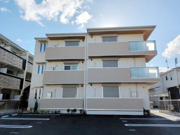 泉大津市東助松町1丁目のアパート