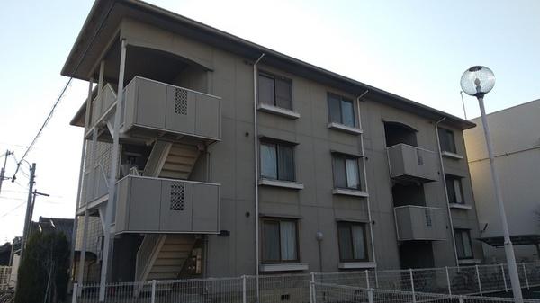 高石市取石１丁目のアパート
