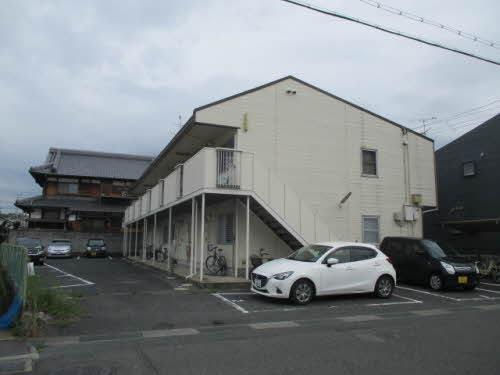 和泉市伯太町5丁目のアパート