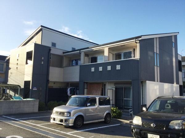 堺市西区鳳西町2丁のアパート