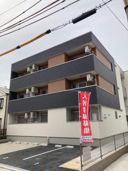 高石市千代田１丁目のアパート