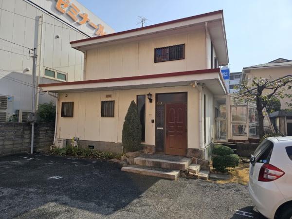 高石市綾園１丁目の貸家
