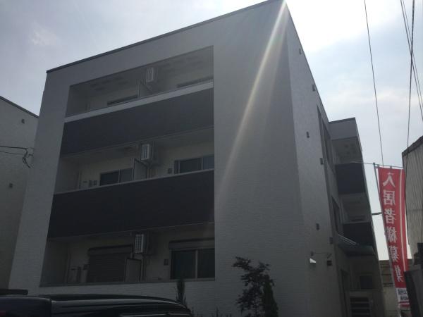 堺市西区鳳中町９丁のアパート