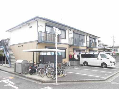 堺市西区浜寺元町３丁のアパート