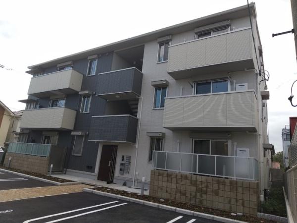 高石市西取石１丁目のアパート