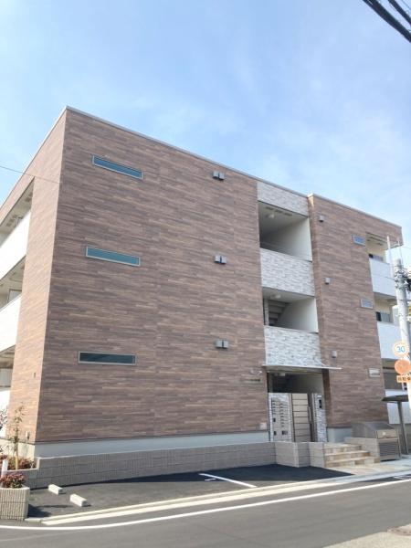 泉大津市東雲町のアパート
