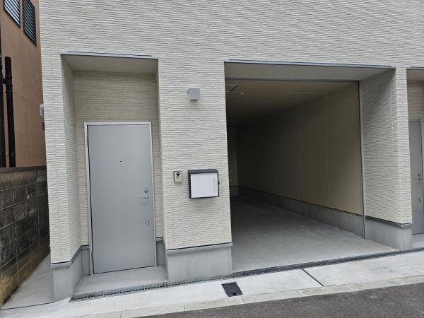 高石市高師浜３丁目の住宅付店舗（建物一部）