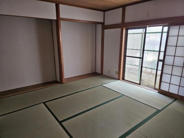 高石市綾園３丁目の貸家
