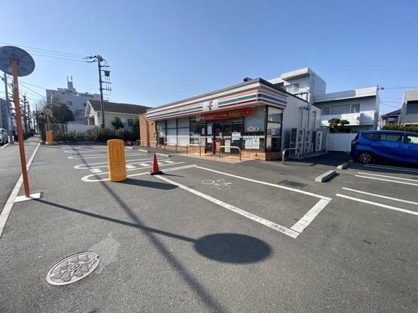 ジュネス湘南(セブンイレブン藤沢湘南台6丁目店)