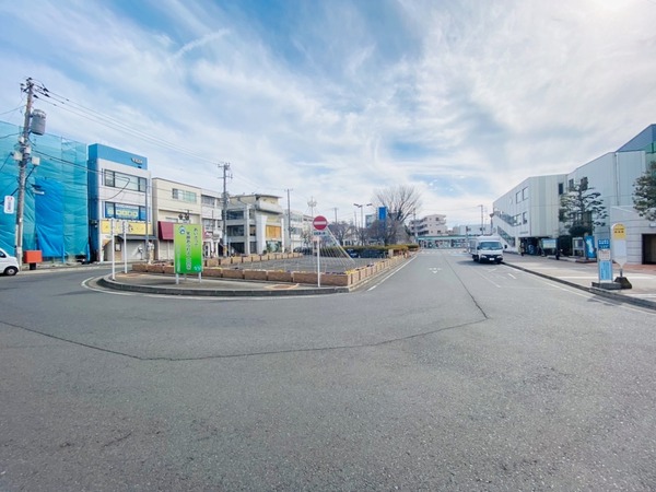 亀井野貸家(六会日大前駅東口ロータリー)