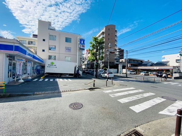 リブリ・Hanaみずき(ローソン藤沢朝日町店)
