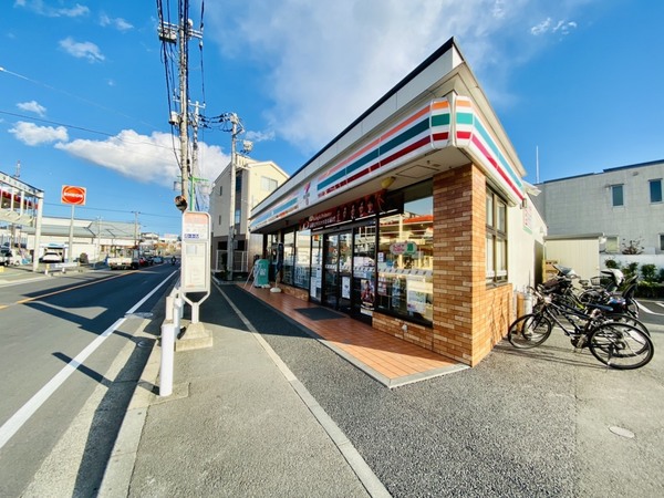 ヴィルドミール(セブンイレブン藤沢弥勒寺２丁目店)