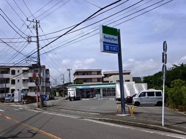 ぱる湘南台(ファミリーマート)