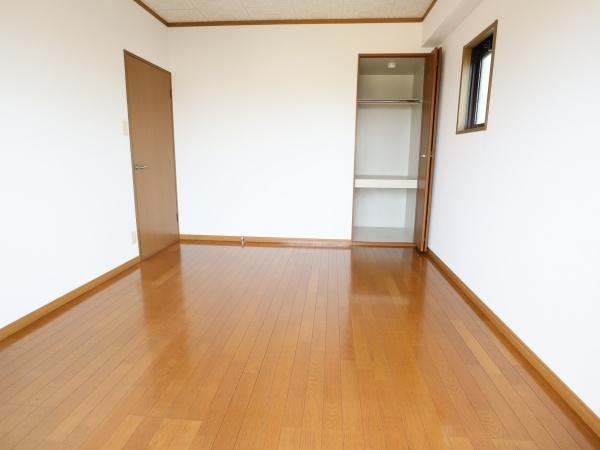 パレス嘉島
