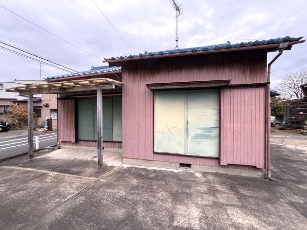 長谷川貸家