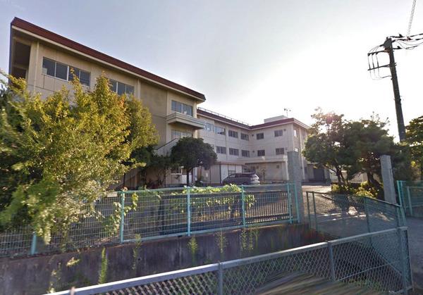 ビレッジハウスなかのめ2号棟(加須市立種足小学校)