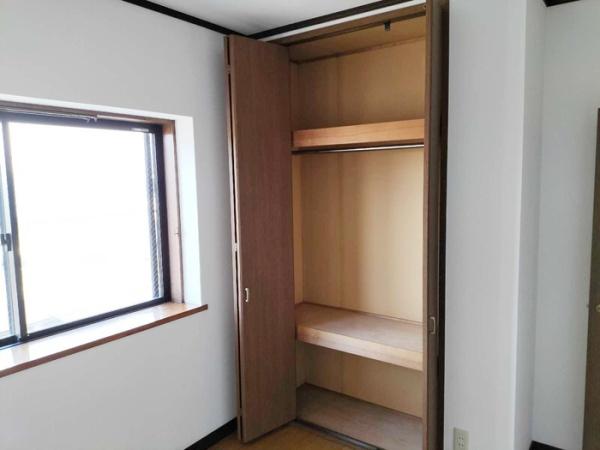 ファミーユ本町