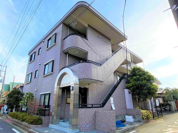 ファミーユ本町